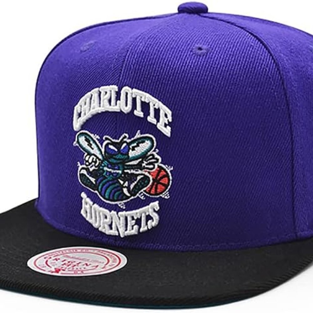 Mitchell & Ness Charlotte Hornets Snapback Hat
